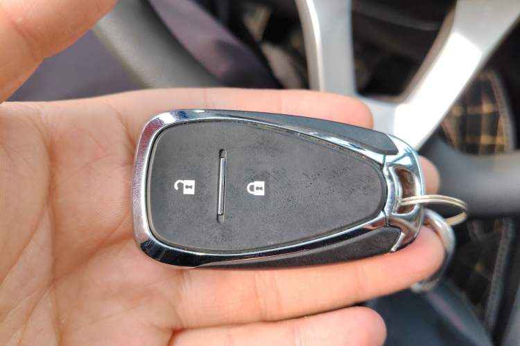 Used Chevrolet Trax 2019 Redline 325T Automatic Fun Edition China VI Standard
