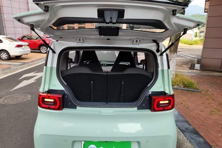 Used Wuling Hongguang MINIEV 2021 Macaron Premium Model – Lithium-NMC