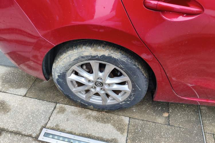 Used Mazda 3 Axela 2016 Sedan 1.5L Automatic Luxury Model Right Rear Wheel Hub