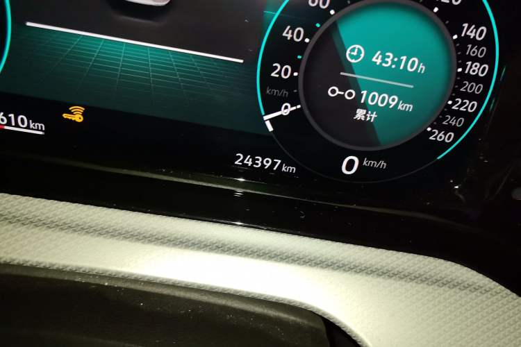 Used Volkswagen Golf 2021 280TSI DSG Pro Odometer Close Up