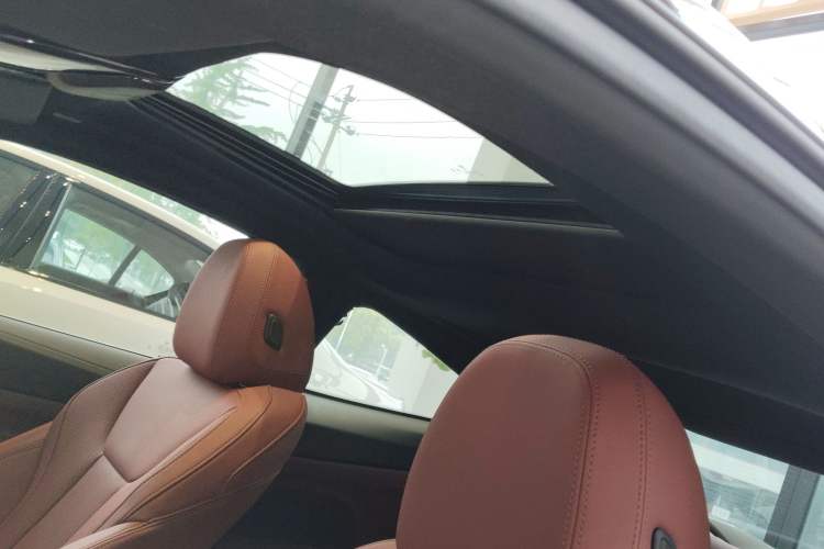 Used BMW 4 Series 2024 430i M Sport Night Edition Headliner