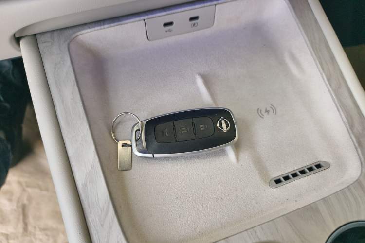 Used Nissan Teana 2026 Model Harmony Cockpit 2.0L Smart Ultra-Comfort Edition
