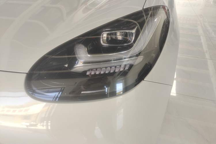 Used Wuling Bingo 2023 333 km Lingxi Connected+ Version Left Front Headlight