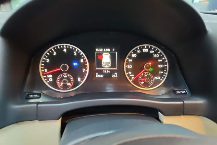 Used Volkswagen Tiguan 2015 1.8TSI Automatic Two-Wheel Drive Luxury Model Instrument Cluster