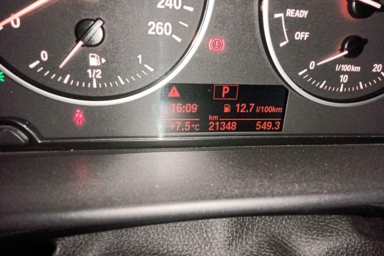 Used BMW 2 Series (Import) 2015 220i Convertible Coupe Leading Model