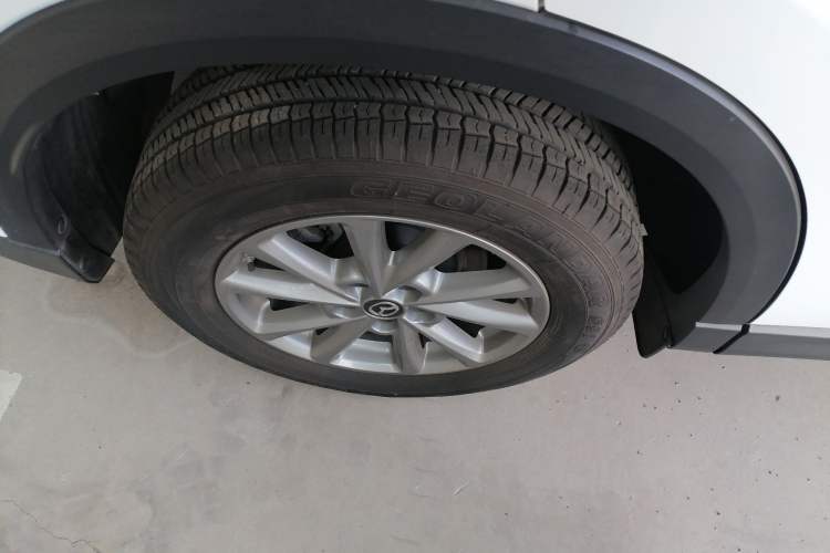 Used Mazda CX-5 2022 2.0L Automatic Two-Wheel Drive Zhiya Version Right Rear Wheel Hub