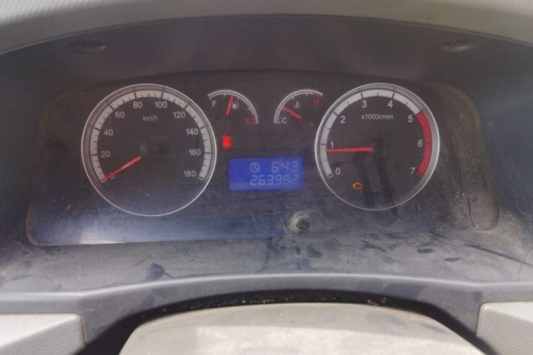 Used Foton Scenic G9 2017 2.4L Gasoline Commercial Version Long Wheelbase 6-Seater 4G69