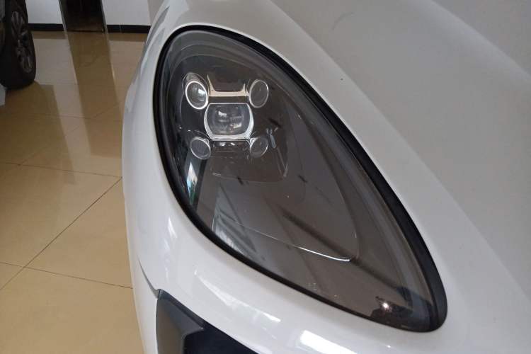 Used Porsche Macan 2018 Macan 2.0T