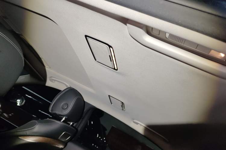 Used Mercedes-Benz E-Class 2019 E 200 L
