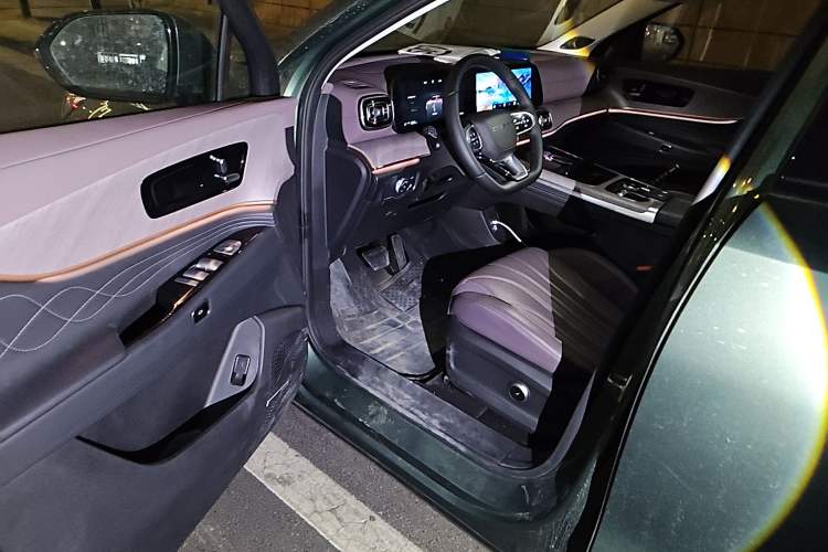 Used Chery Tiggo 9 C-DM 2025 1.5T 106KM Ultra-Comfort Version 7 Seats Lithium Iron Phosphate Driver Seat