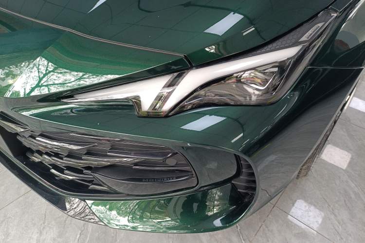 Used MG 7 2025 1.5T 300 DCT Elegant Edition
