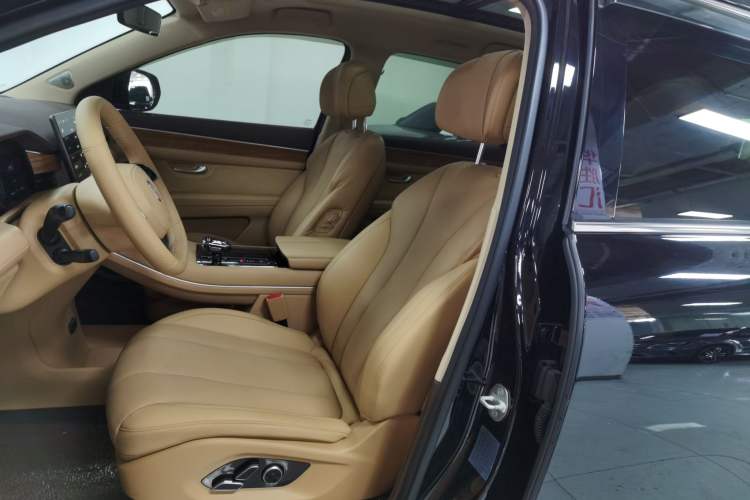 Used Hima AITO M7 2024 1.5T Intelligent Drive 4x4 Max Edition 6 Seats Left Front Seat