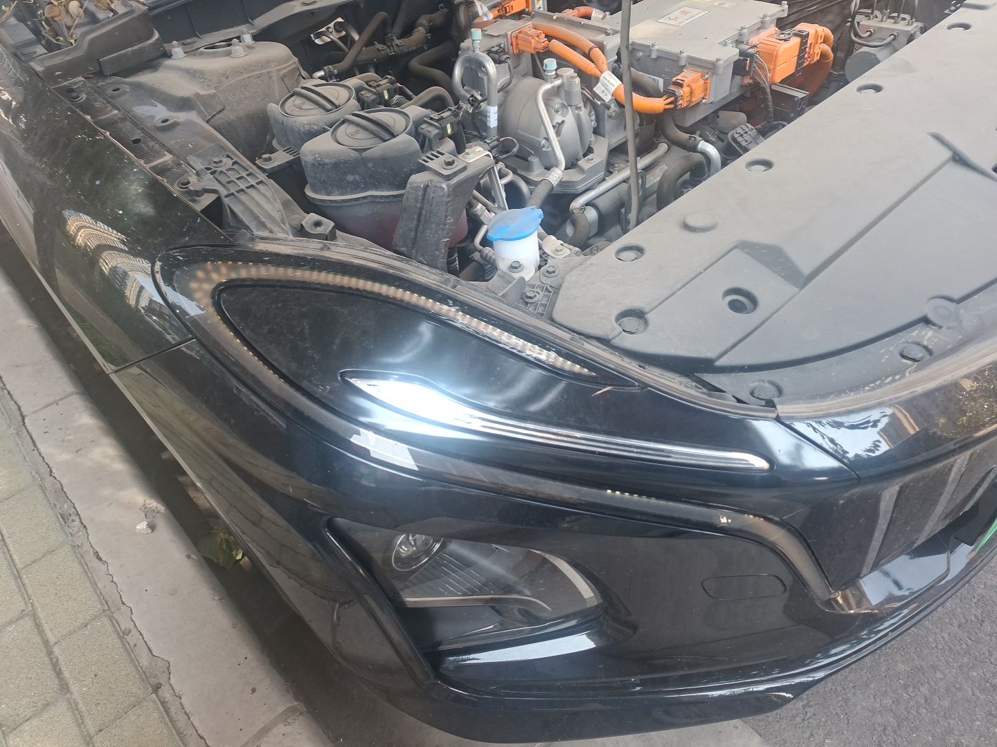 Hongqi E-QM5 2022 431 km Charge & Enjoy Edition — снимка 7