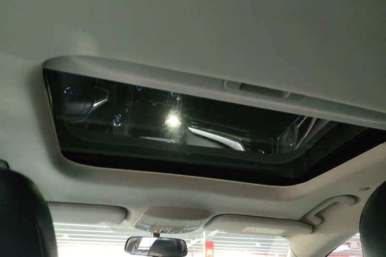 Used Ford Mondeo New Energy 2018 2.0 PHEV Smart-Control Luxury Version China VI Standard