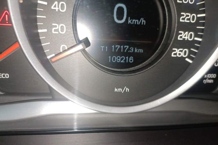 Used Volvo XC60 2015 T5 Smart Upgrade Model