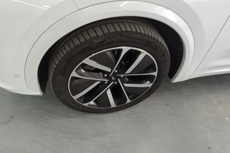 Used Li Auto L7 2023 Max model
