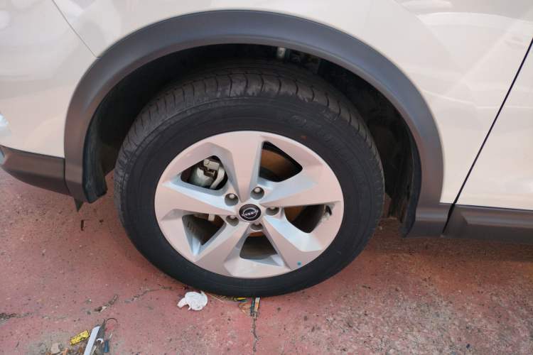 Used Nissan Qashqai 2023 Classic 2.0L CVT XV Comfort Edition Left Front Wheel Hub