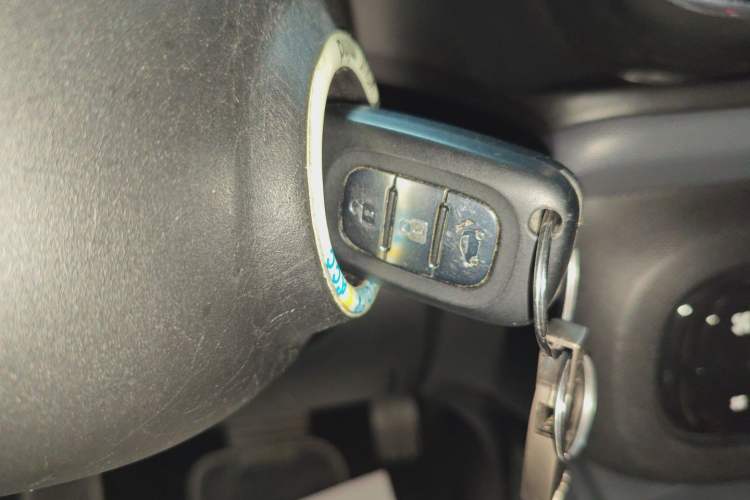 Used smart fortwo 2015 1.0L 52 kW hardtop Dynamic version