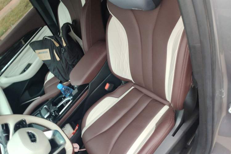 Used Geely Auto Monjaro L 2024 2.0TD High-Power Automatic Two-Wheel Drive Yunqi Version
