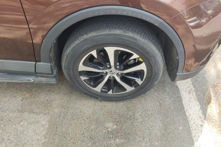 Used Toyota RAV4 2016 2.0L CVT Two-Wheel Drive Fashion Edition China V Standard
