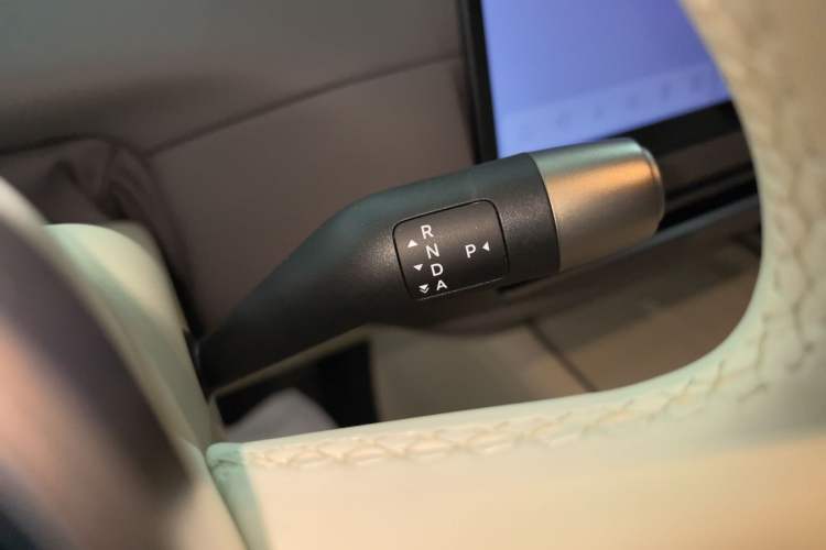 Used Li Auto i6 2025 Model Four-Wheel-Drive Standard Type