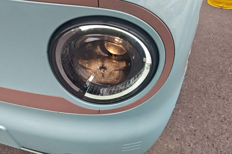 Used Geely Galaxy Panda 2023 Panda Mini 200km Endurance Bear Left Front Headlight