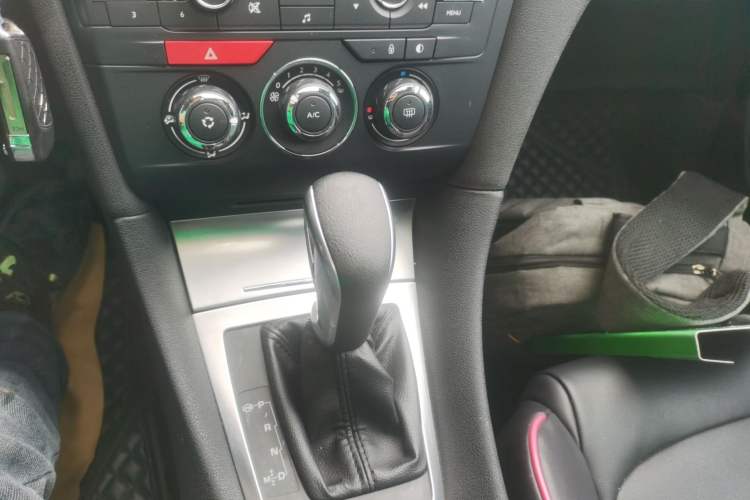 Used DS 5LS 2016 1.6T Style Edition THP160 Gear Lever