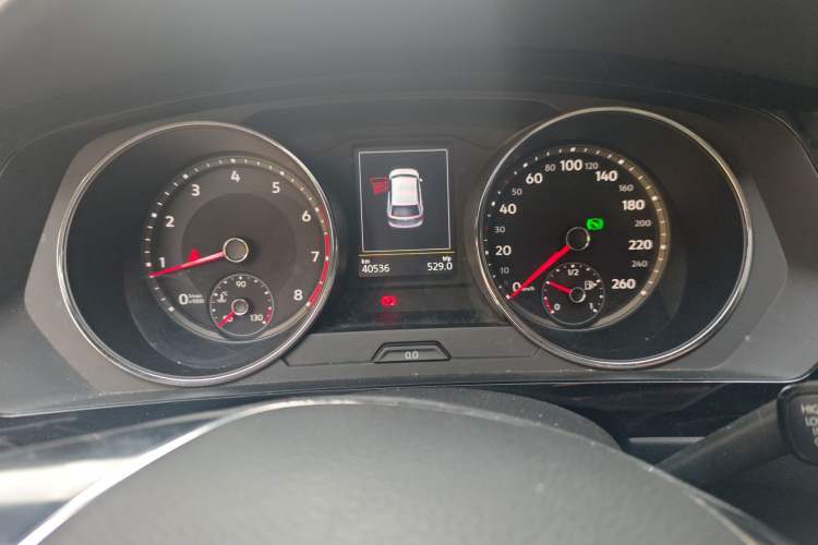 Used Volkswagen Tiguan L 2017 330TSI Automatic Two-Wheel Drive Flagship Edition