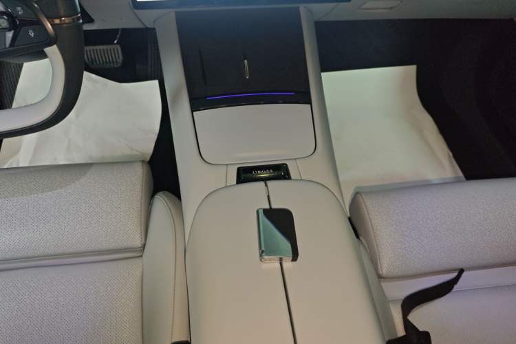 Used Lynk & Co Z10 2025 95 kWh 702 km All-Wheel Drive Intelligent Driving Ultra