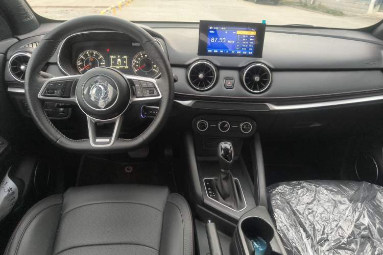 Used Dongfeng Fengon 500 2022 1.5L CVT Enjoyment Version
