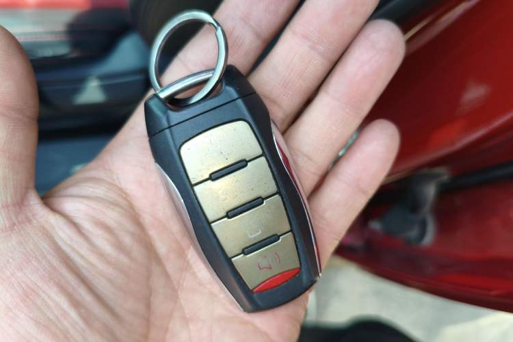 Used Haval H2s 2018 Blue Label 1.5T Dual-Clutch Elite Model Vehicle Key