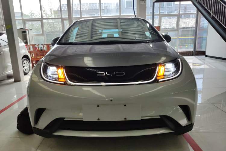 Used BYD Dolphin 2021 405 km Free Version Front