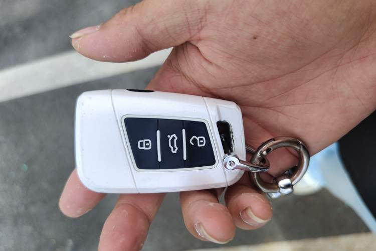 Used Volkswagen Variant 2017 380TSI Two-Wheel Drive Comfort Edition
