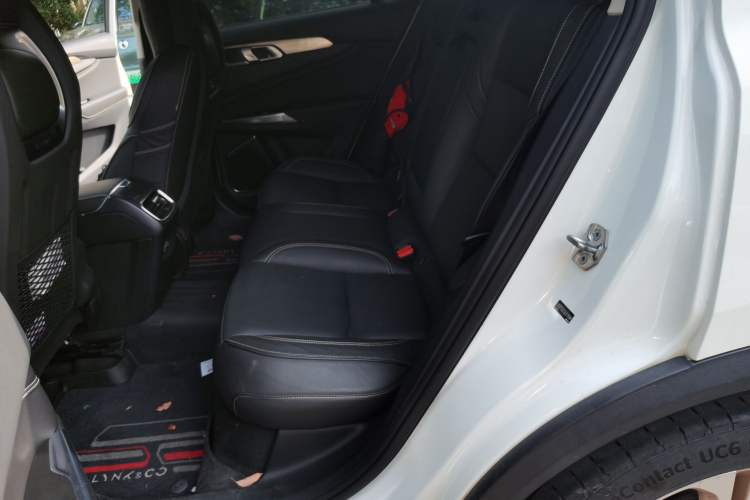 Used Lynk & Co 01 2017 2.0T Two-Wheel Drive Pro Edition
