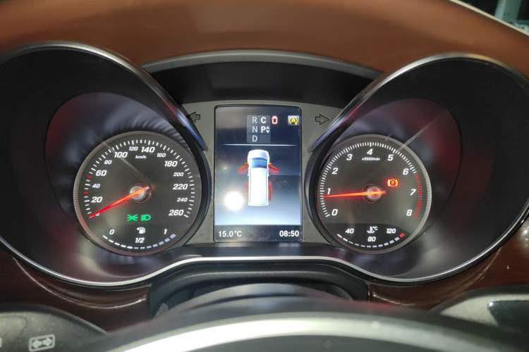 Used Mercedes-Benz V-Class 2018 V250 2.0T Middle East Version
