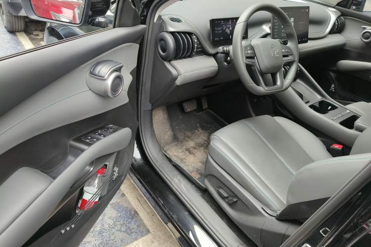 Used BYD Yuan PLUS 2025 Intelligent Driving Version 510 KM Beyond-Grade Edition