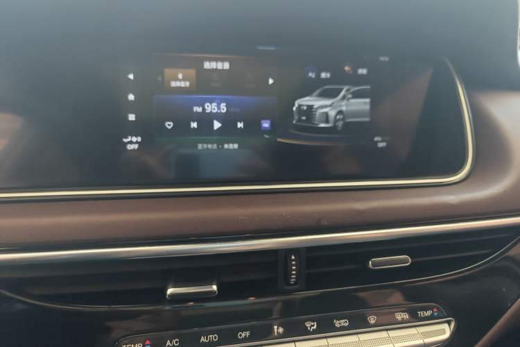 Used GAC Trumpchi M6 2021 PRO 270T Automatic Luxury Edition Audio And AC Panel