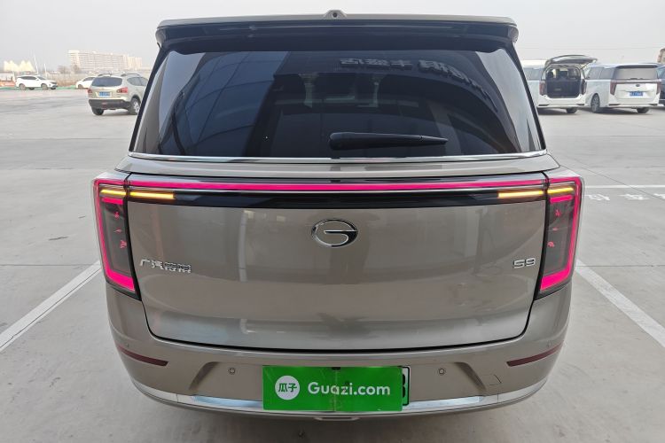 Used GAC Trumpchi S9 2025 Model Qiankun Ultra 6-Seater Rear