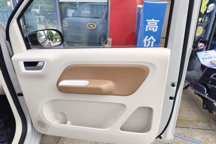 Used Wuling Hongguang MINIEV 2024 3rd Generation 215km Youth Edition