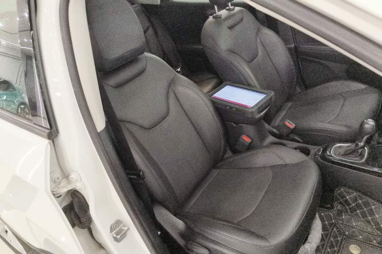 Used Jeep Compass 2019 220T Automatic Family Edition