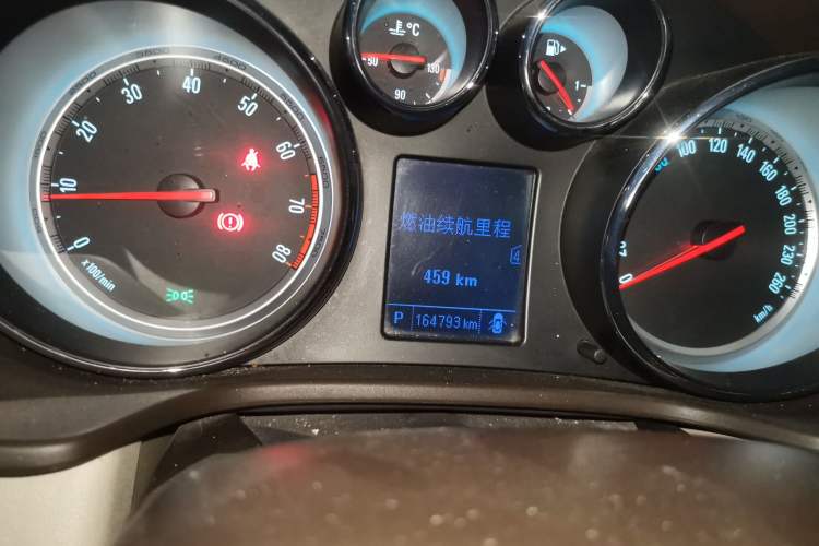 Used Buick Regal 2012 2.0L Comfort Edition Instrument Cluster