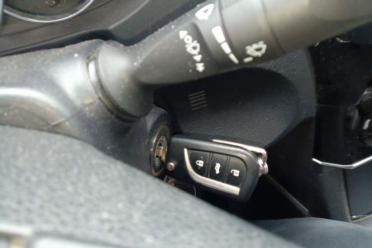 Used Toyota Corolla 2014 1.6L Manual GL