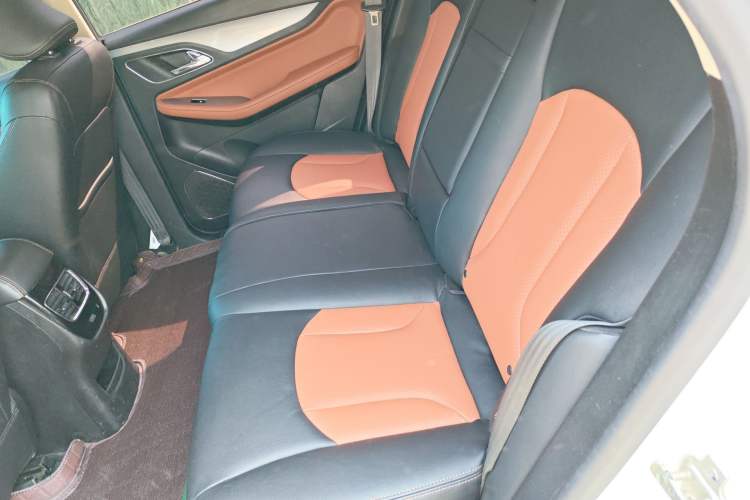 Used Baojun 560 2016 1.8L Manual Elite Edition