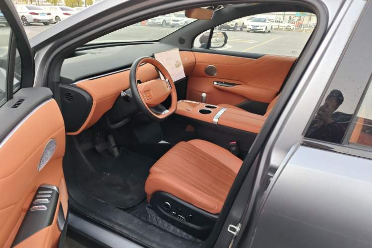 Used CHANGAN NEVO E07 2025 All-Electric 4x4 90kWh Ultra High-Performance Edition
