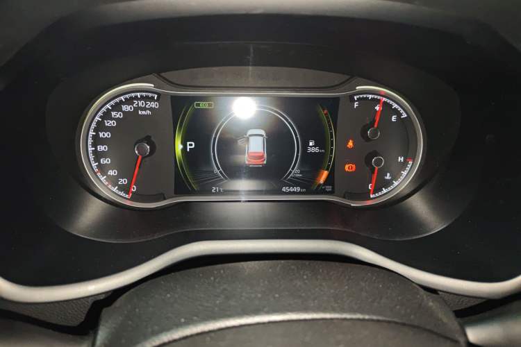 Used Kia Sportage R 2018 2.0L Automatic Smart Luxury Version China V Standard Odometer Close Up