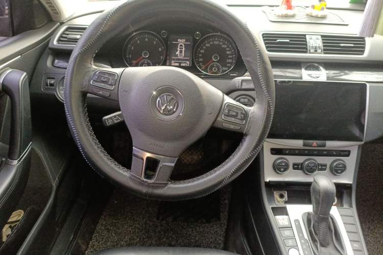 Used Volkswagen Magotan 2016 1.8TSI Luxury Comfort Model