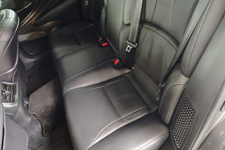 Used Lexus LS 2020 500h Excellence Edition China VI standard