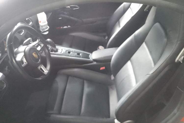 Used Porsche 718 2016 Boxster 2.0T Left Front Seat
