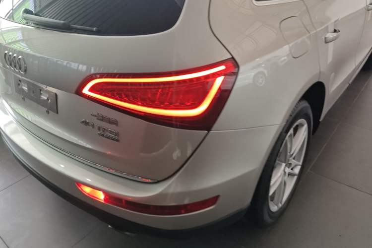 Used Audi Q5 2017 40 TFSI Comfort Model