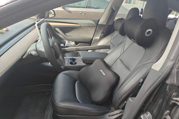 Used Tesla Model 3 2022 Rear-Wheel-Drive Version Left Front Seat